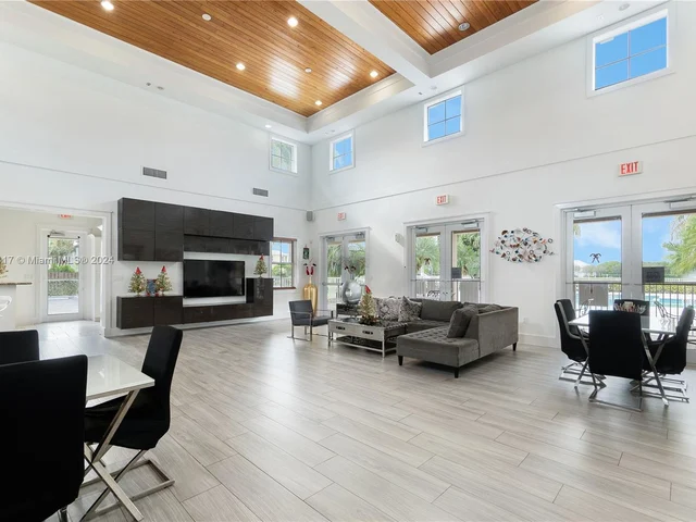 7508 NW 107th Pl # 7508, Doral FL 33178