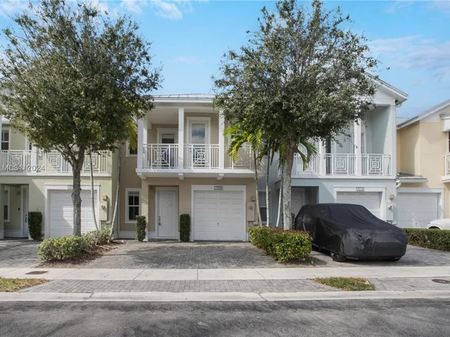 7508 NW 107th Pl # 7508, Doral FL 33178