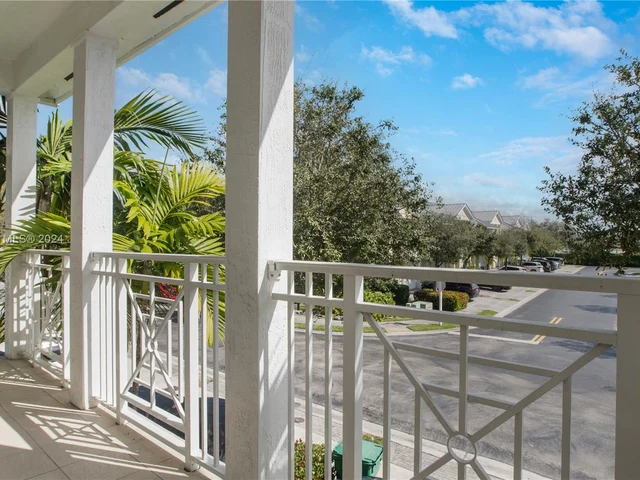 7508 NW 107th Pl # 7508, Doral FL 33178