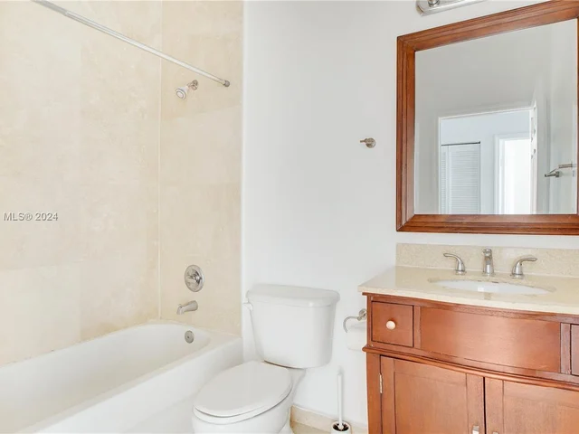 7508 NW 107th Pl # 7508, Doral FL 33178