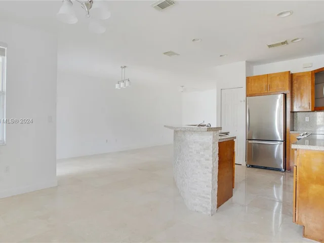 7508 NW 107th Pl # 7508, Doral FL 33178