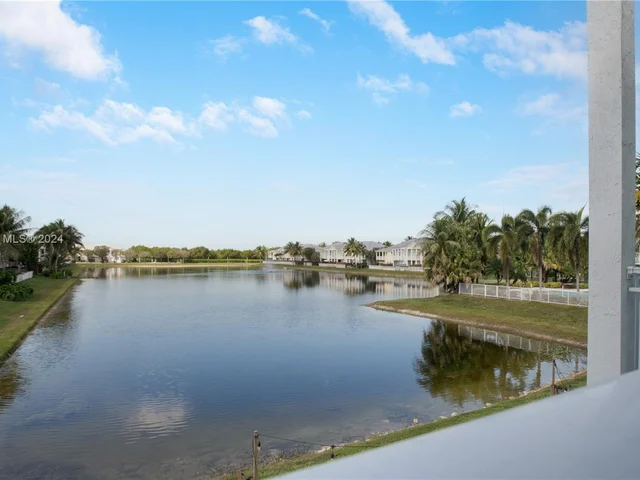 7508 NW 107th Pl # 7508, Doral FL 33178