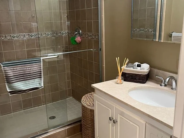 16171 Blatt Blvd # 112, Weston FL 33326