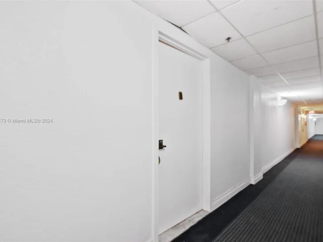 1440 Brickell Bay Dr # 707, Miami FL 33131