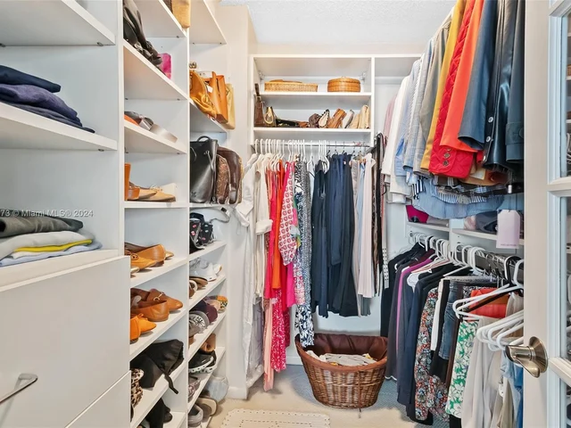 1440 Brickell Bay Dr # 707, Miami FL 33131