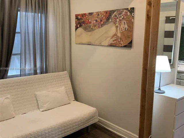 1535 Jackson St, Hollywood FL 33020