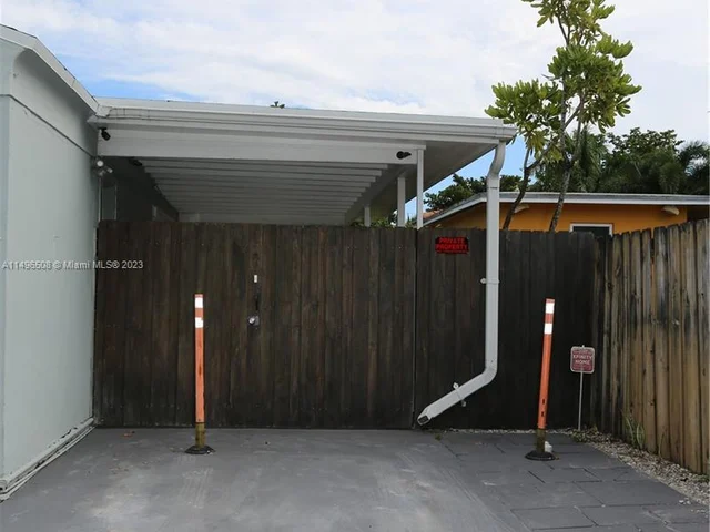 1535 Jackson St, Hollywood FL 33020