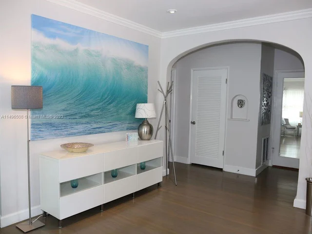 1535 Jackson St, Hollywood FL 33020