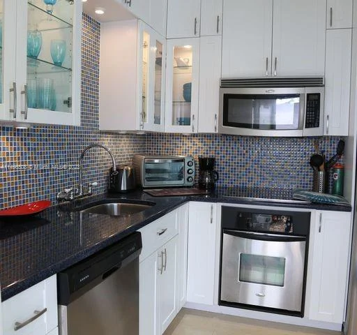 1535 Jackson St, Hollywood FL 33020