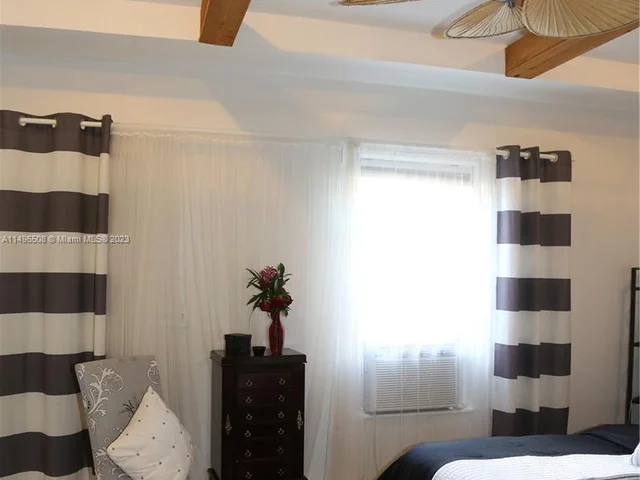 1535 Jackson St, Hollywood FL 33020