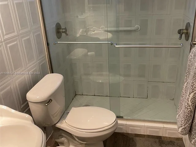 609 NE 13th Ave # 101, Fort Lauderdale FL 33304