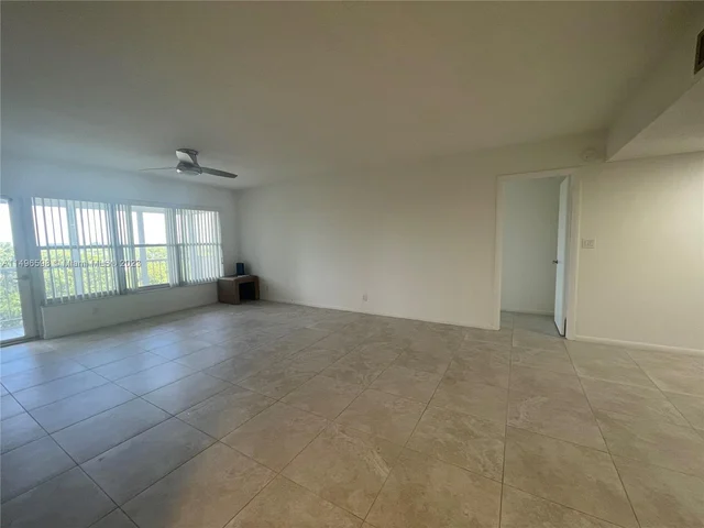 10777 W Sample Rd # 618, Coral Springs FL 33065
