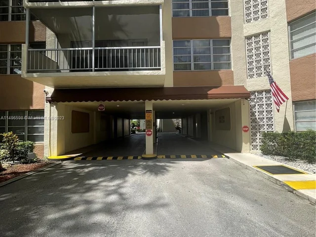 10777 W Sample Rd # 618, Coral Springs FL 33065