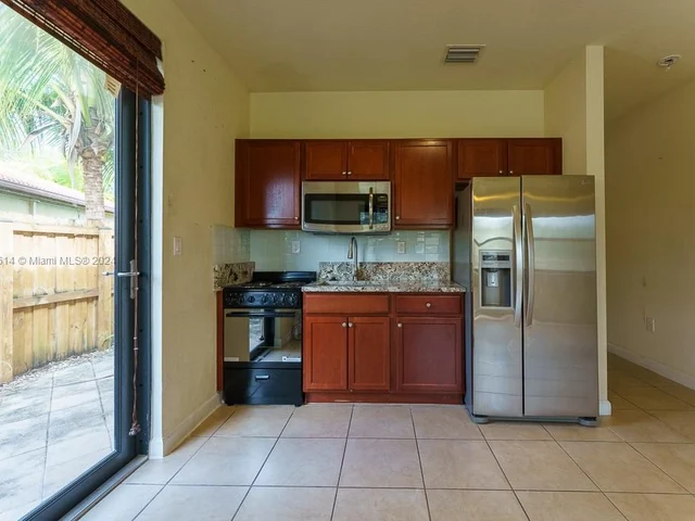 109 SE 36th Pl, Homestead FL 33033