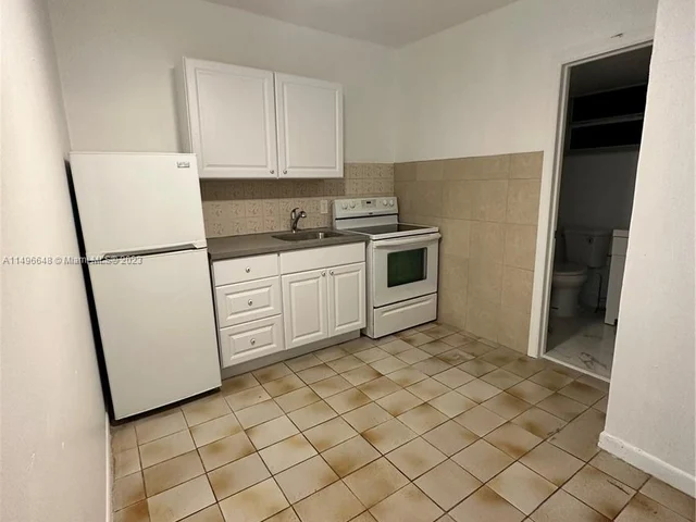 1037 SW 20th Ave # 2, Miami FL 33135