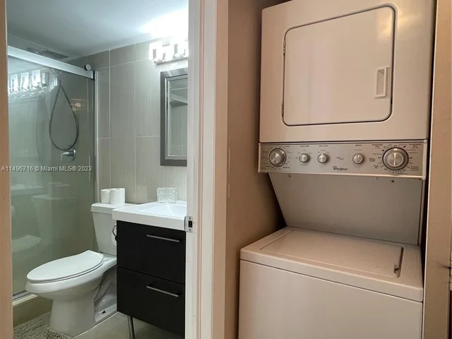 3180 S Ocean Dr # 519, Hallandale Beach FL 33009