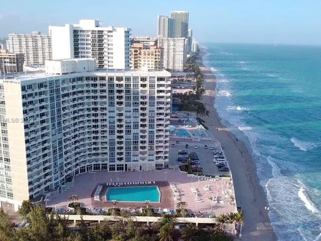 3180 S Ocean Dr # 519, Hallandale Beach FL 33009