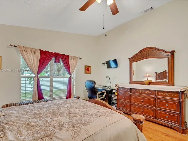 12756 NW 11th Ct, Sunrise FL 33323