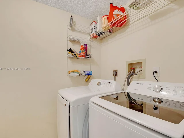 12756 NW 11th Ct, Sunrise FL 33323