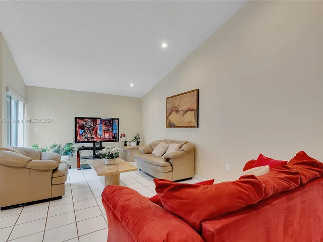 12756 NW 11th Ct, Sunrise FL 33323