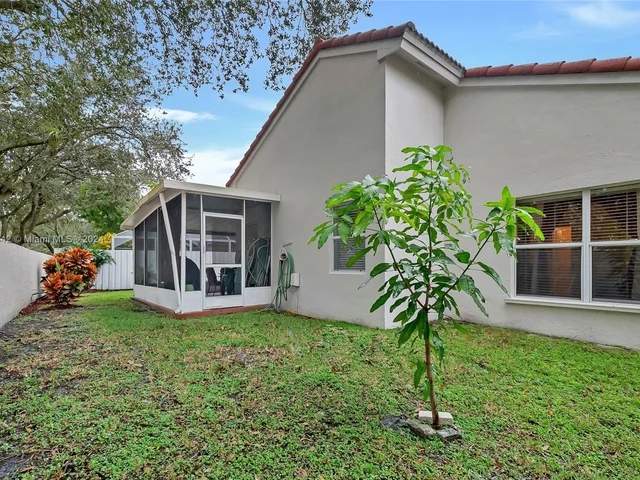 12756 NW 11th Ct, Sunrise FL 33323