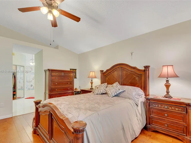 12756 NW 11th Ct, Sunrise FL 33323