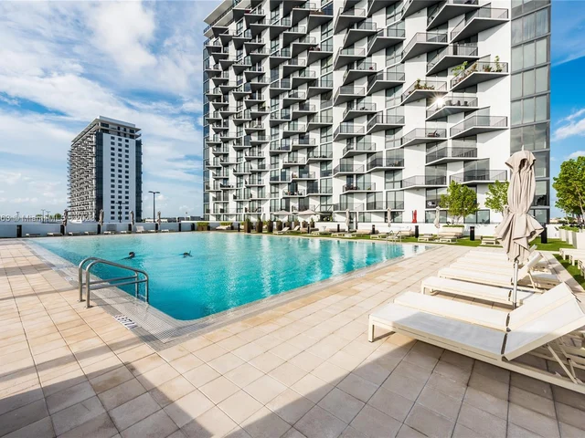 5252 NW 85th Ave, Doral FL 33166