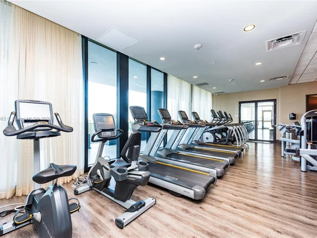 5252 NW 85th Ave, Doral FL 33166