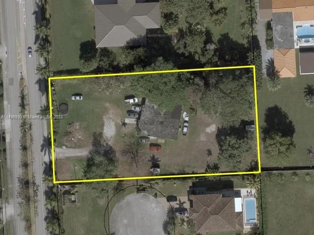 6845 SW 97th Ave, Miami FL 33173