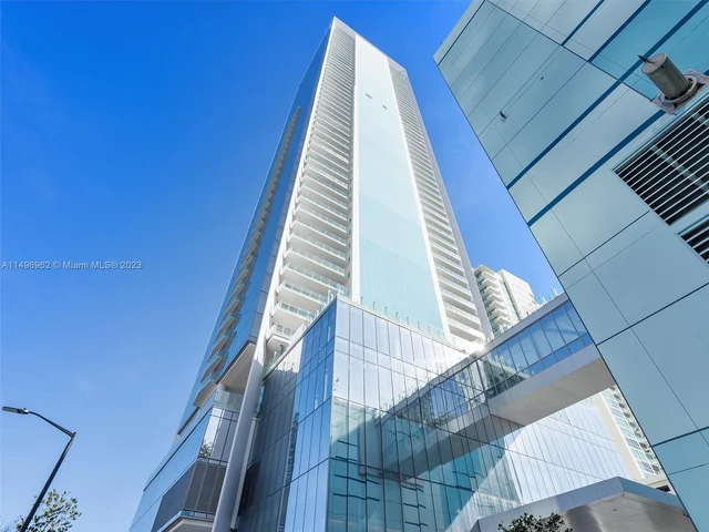 700 NE 26th terrace # 5301, Miami FL 33137