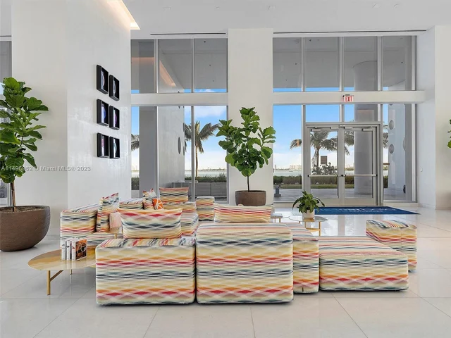 700 NE 26th terrace # 5301, Miami FL 33137