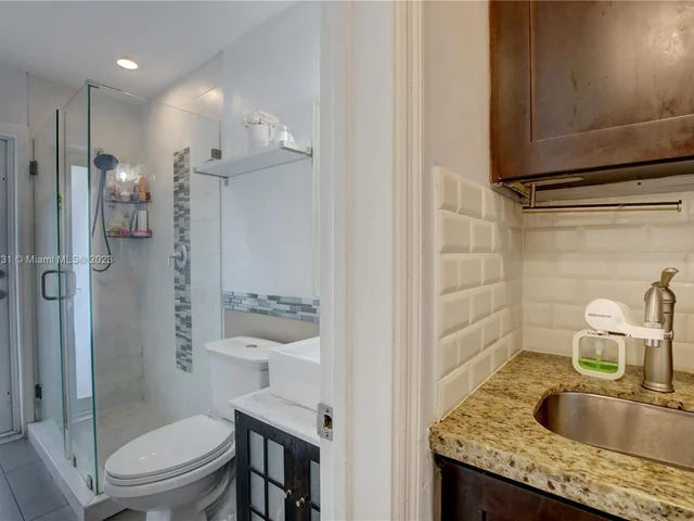 1645 SW 97th Ave, Miami FL 33165