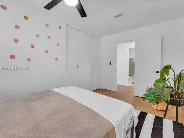 1514 Liberty St, Hollywood FL 33020