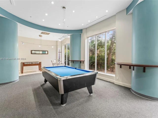 4001 S Ocean Dr # 8H, Hollywood FL 33019