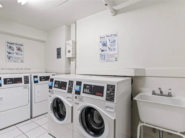 4001 S Ocean Dr # 8H, Hollywood FL 33019