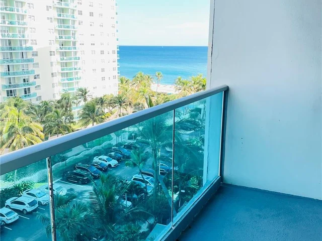 4001 S Ocean Dr # 8H, Hollywood FL 33019