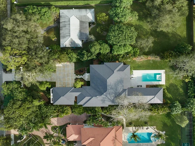 7310 SW 104th St, Pinecrest FL 33156