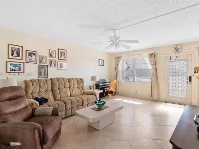 2055 Lyndhurst K # 2055, Deerfield Beach FL 33442