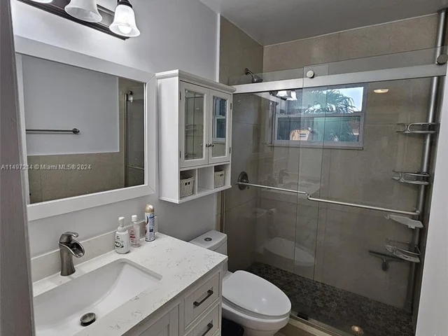 13745 SW 84th St # A, Miami FL 33183