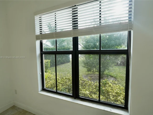 3927 NW 84th Way, Cooper City FL 33024