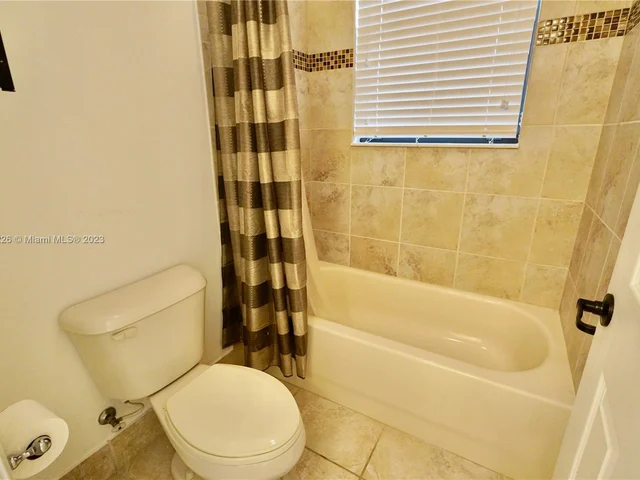 3927 NW 84th Way, Cooper City FL 33024