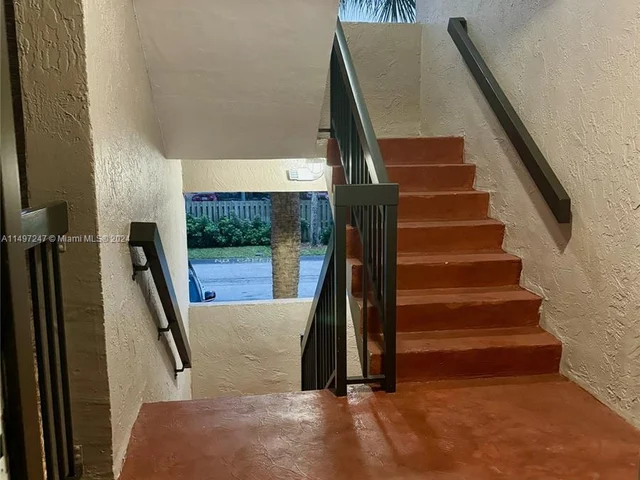 9945 Nob Hill Ct # 9945, Sunrise FL 33351