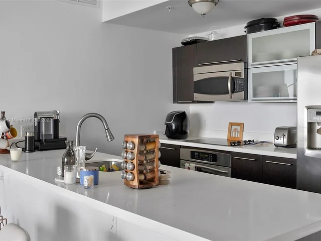 90 SW 3rd St # 4105, Miami FL 33130