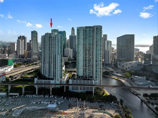 90 SW 3rd St # 4105, Miami FL 33130