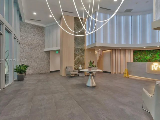 90 SW 3rd St # 4105, Miami FL 33130