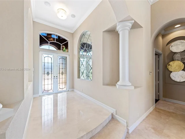 15093 SW 16th St, Davie FL 33326