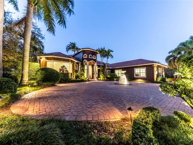 15093 SW 16th St, Davie FL 33326