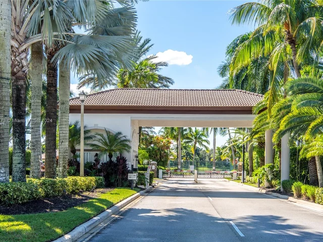 15093 SW 16th St, Davie FL 33326