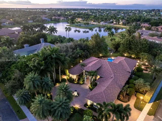 15093 SW 16th St, Davie FL 33326