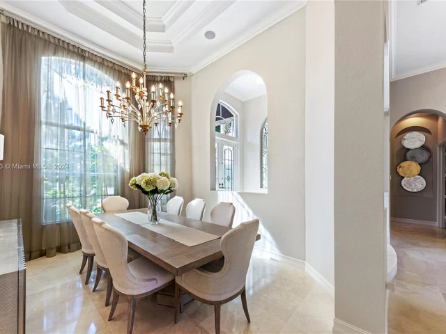 15093 SW 16th St, Davie FL 33326